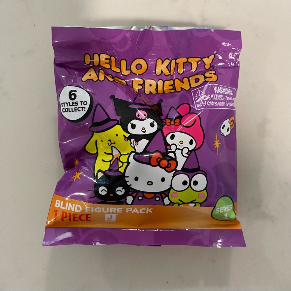 UNOPENED Hello Kitty and Friends Halloween Blind Figure Pack